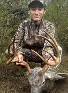 Trophy Whitetail Hunt